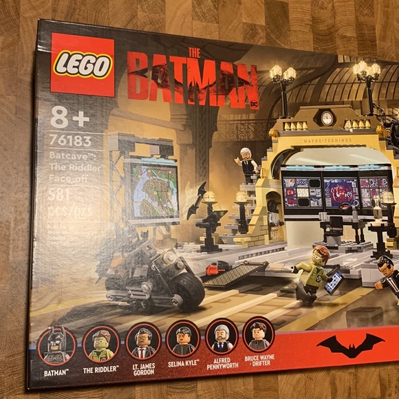 Lego DC 76183 The Batman Batcave: The Riddler Face-off 581pcs Age 8+ New - Picture 5 of 6